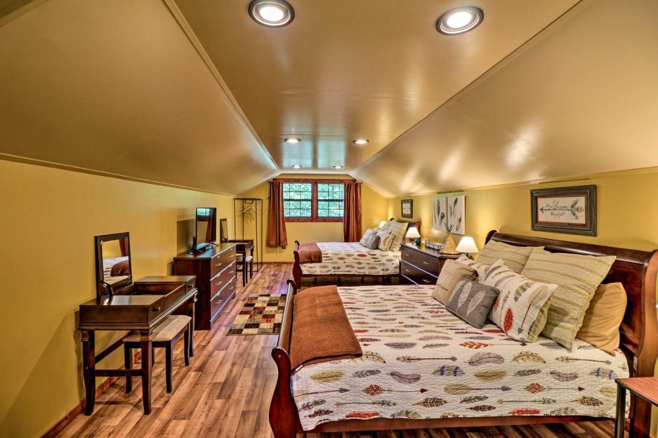 Royal Cabin Haven With Dock On Ouachita River Exterior photo