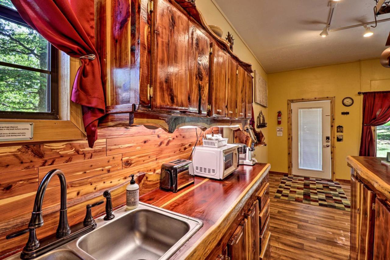 Royal Cabin Haven With Dock On Ouachita River Exterior photo
