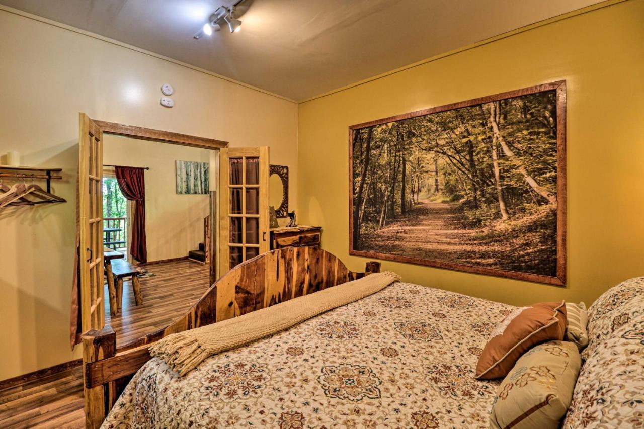 Royal Cabin Haven With Dock On Ouachita River Exterior photo
